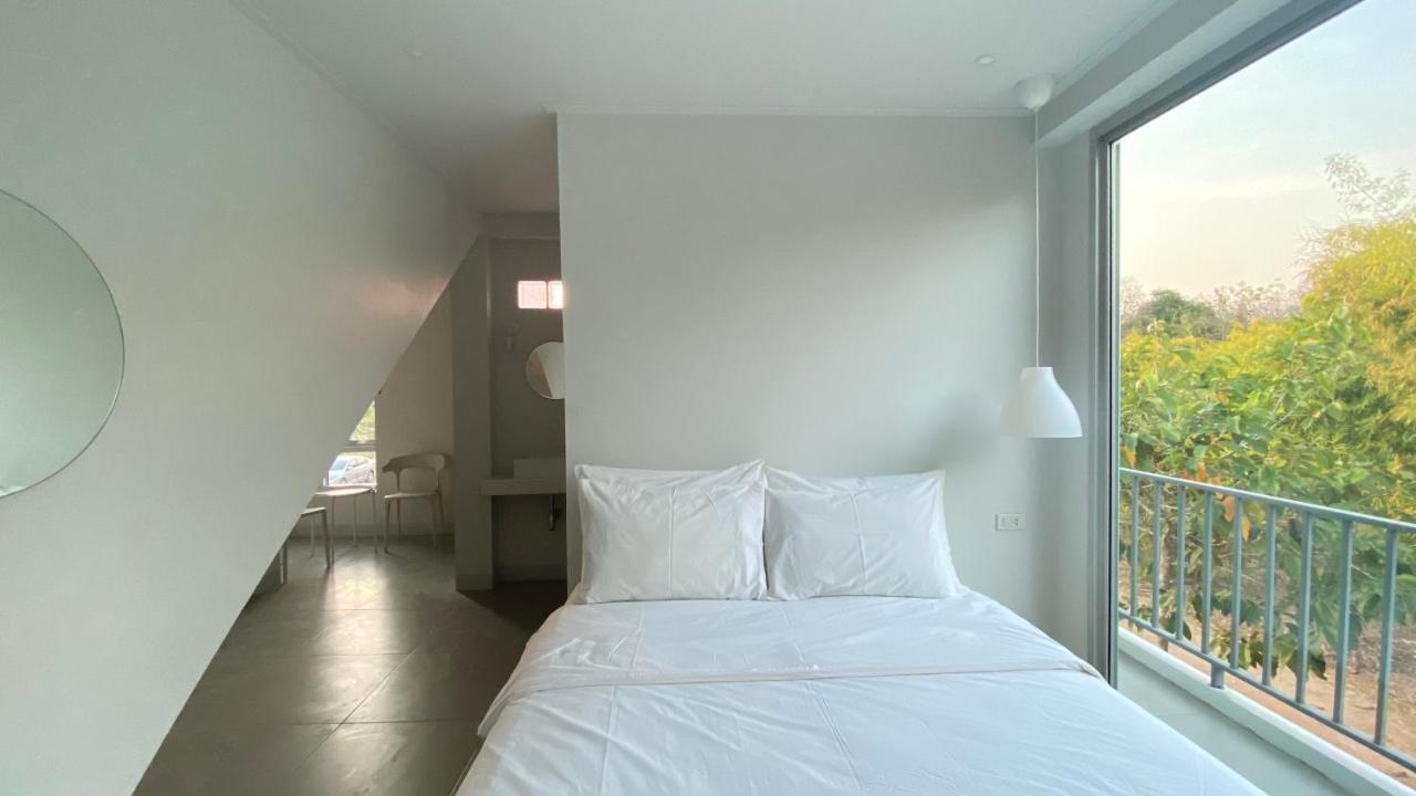 Bed and Breakfast Baan Thammada Нан Экстерьер фото