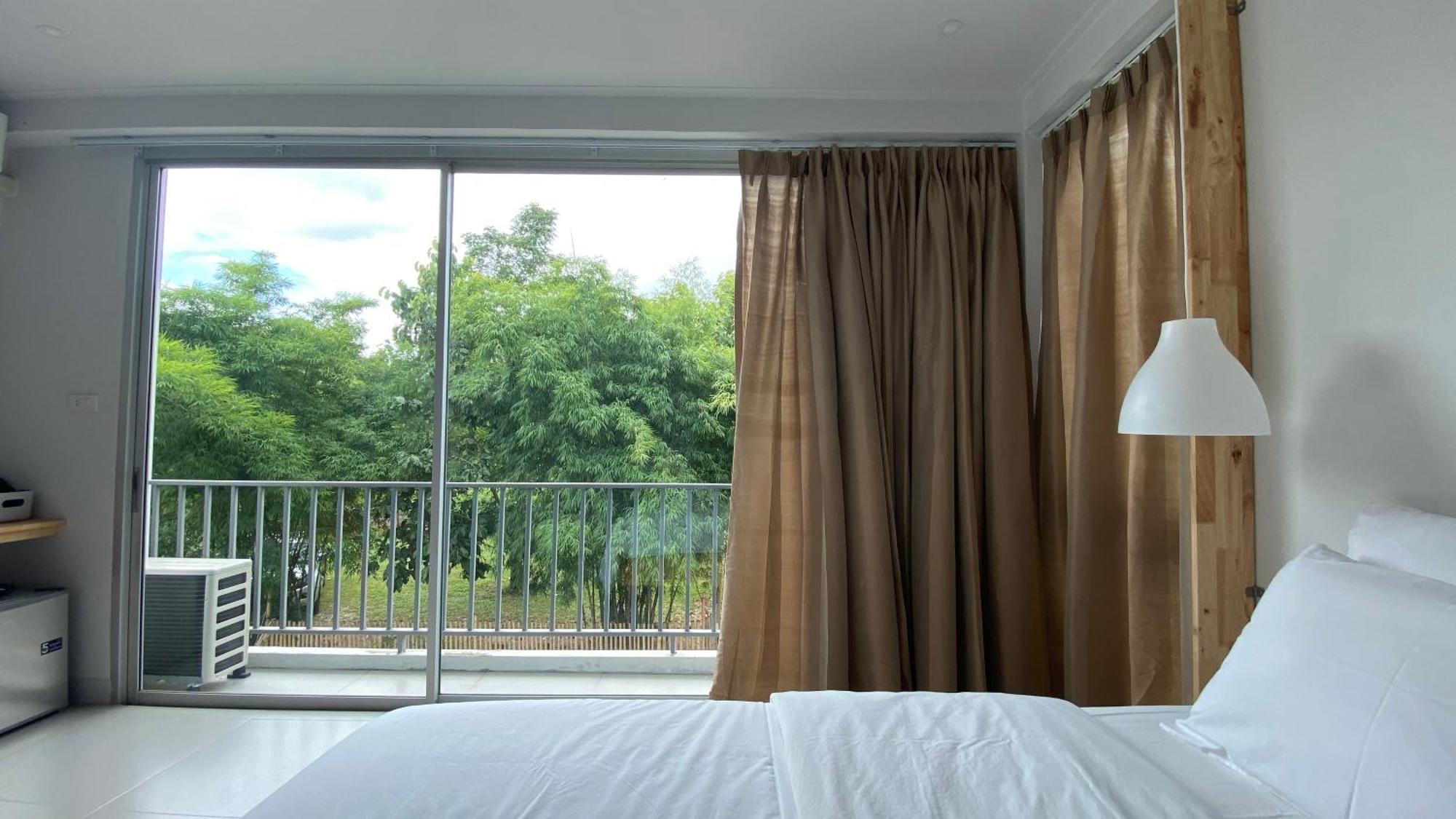 Bed and Breakfast Baan Thammada Нан Экстерьер фото